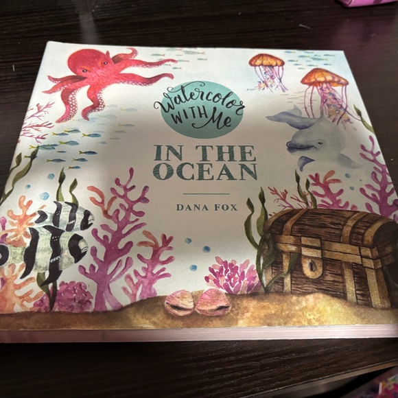 Watercolor with me: In the ocean book - Picture 1 of 2